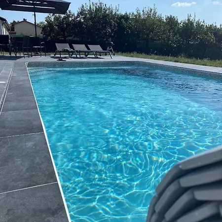 Holiday home Maison Monsegur
