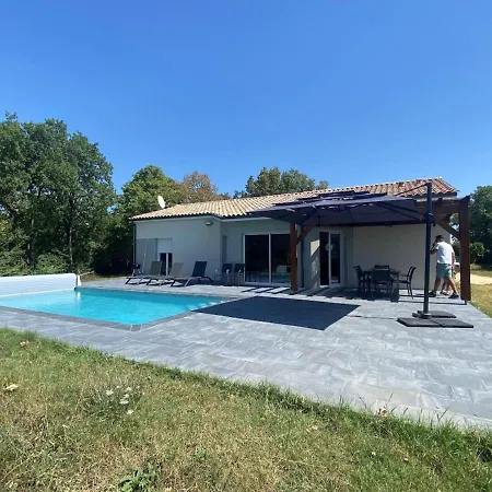 Holiday home Maison Monsegur